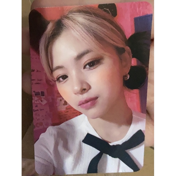 Photocard pc ITZY Ryujin Hello 82 Album Crazy in Love signed hello82 ryu pita yeji lia chaeryeong yu