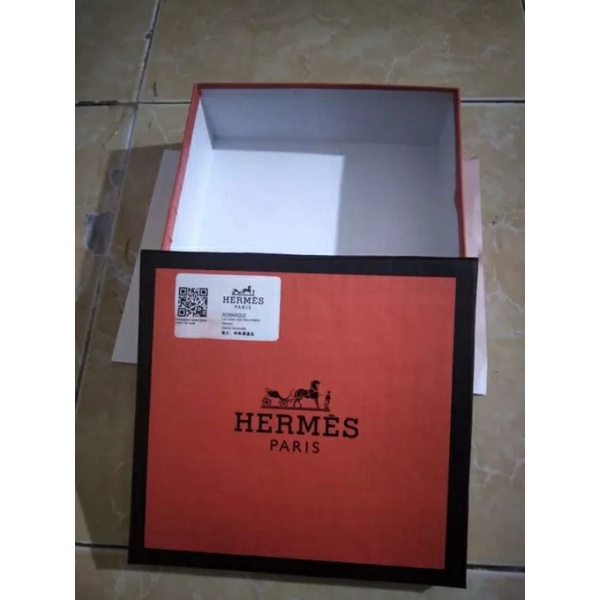 

kardus box tas HMS 20x21x6