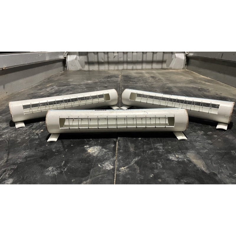 Tempat pakan anak ayam doc