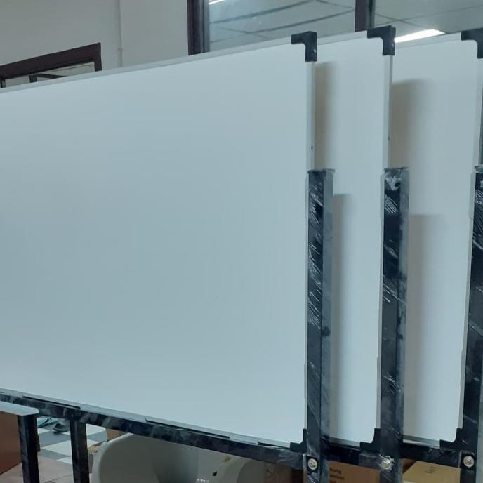

Papan Tulis Standing Roda Berkunci