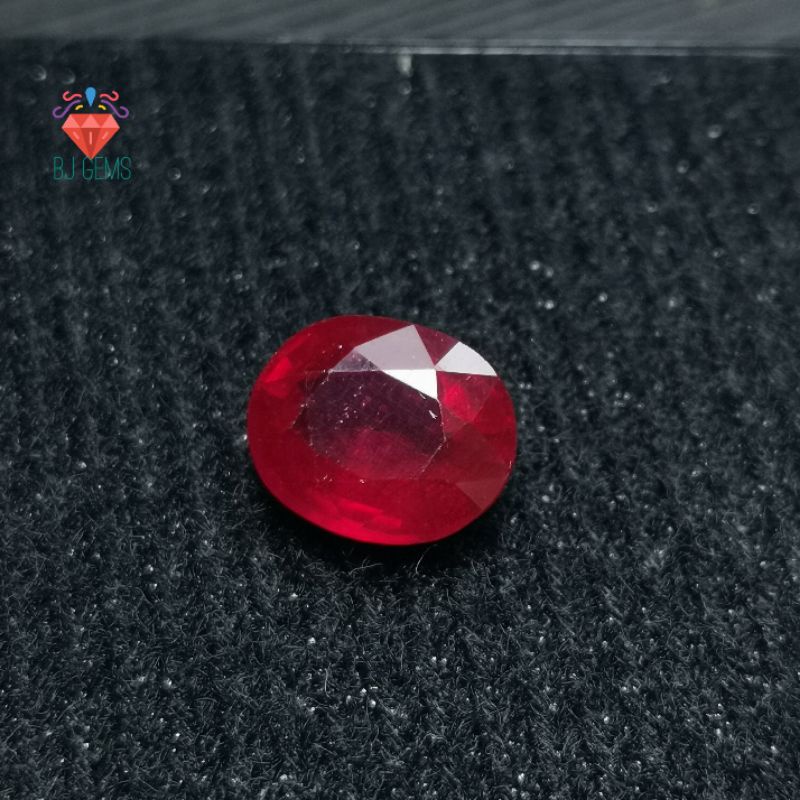 Permata Ruby Natural Alam Oval cut 3ct Red Ruby Mozambik