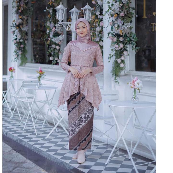 Best Seller Batik Couple Kebaya modern kebaya wisuda lamaran Baju tunangan Brukat