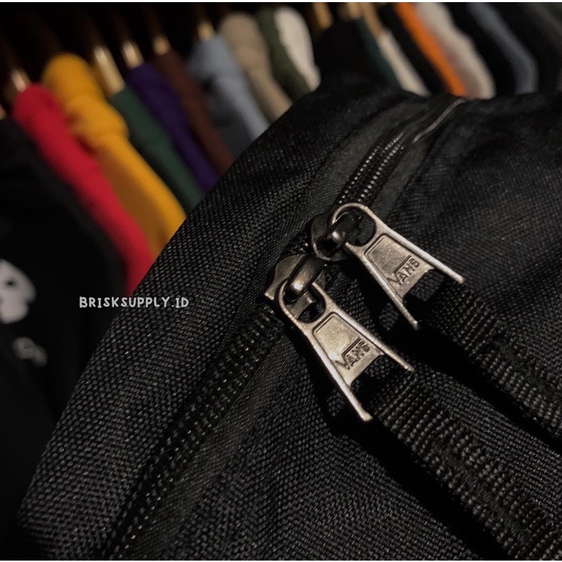 VANS BACKPACK REALM BLACK ORIGINAL BNWT