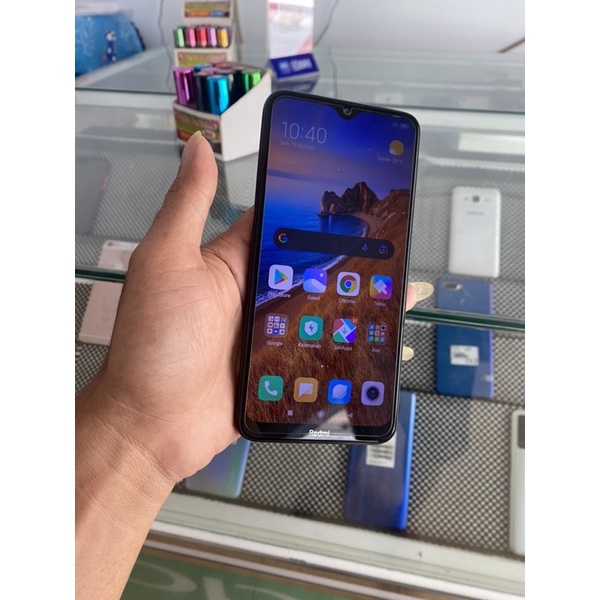 XIOMI REDMI 8pro 4/64 Minus dikit