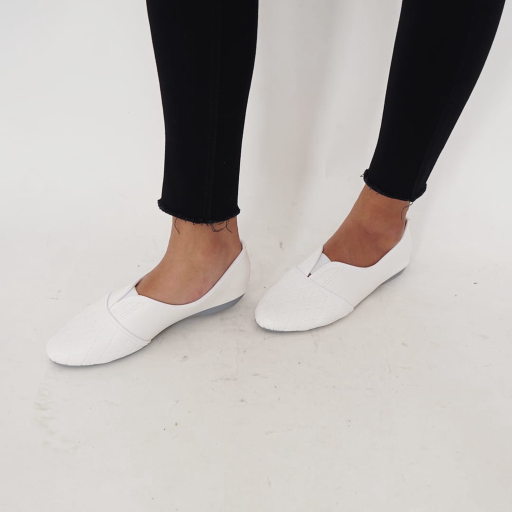 Sepatu Haji Wanita Flatshoes Putih Terbaru | Sepatu Wanita Flatshoes Perlengkapan Haji Dan Umroh