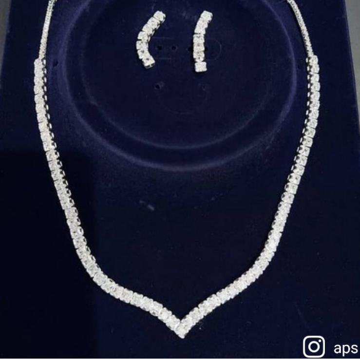 Produk Terlaris Nagita Aurel set perhiasan zircon kalung anting / kalung aurel kalung nagita versi m