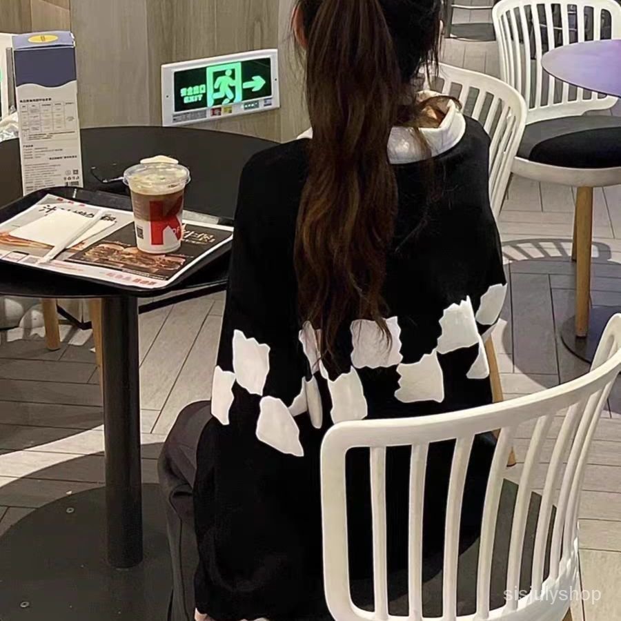 Musim Gugur dan Musim Dingin Lengan Panjang T-shirt 2022 Versi Korea Pasangan Hip-Hop Hitam dan Puti