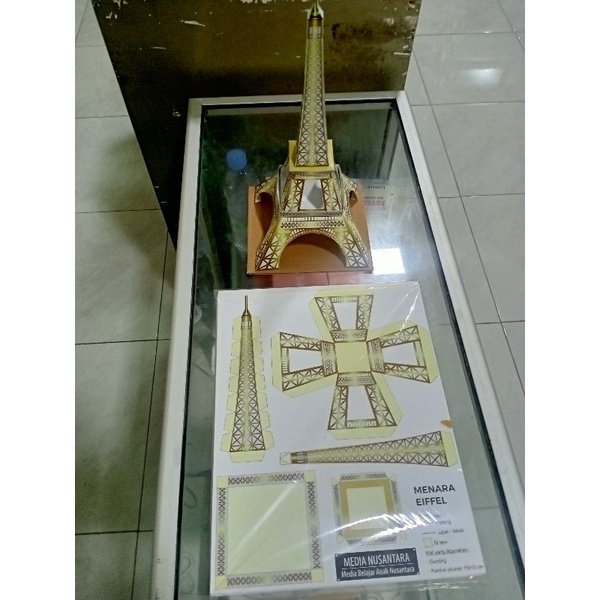 

PAPERCRAFT,ORIGAMI,PRAKARYA,SBK,KETRAMPILAN,MELIPAT,MENARA,EIFFEL.