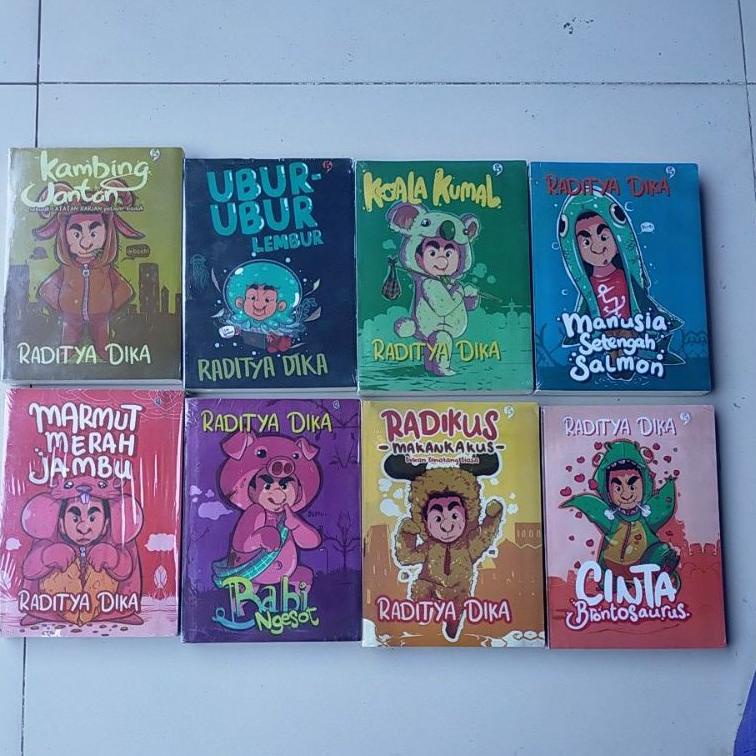 9f✦Terlaku.★ paket 8 novel Raditya Dika manusia setengah salmon marmut merah jambu kambing jantan ci