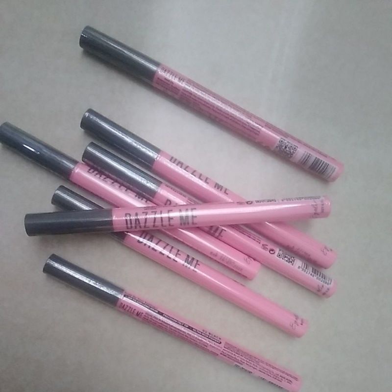 Dazzle me Hold on Waterproof Eyeliner Pen