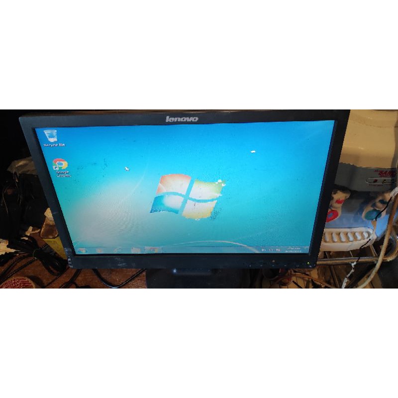 monitor lcd komputer lenovo 19 in wide