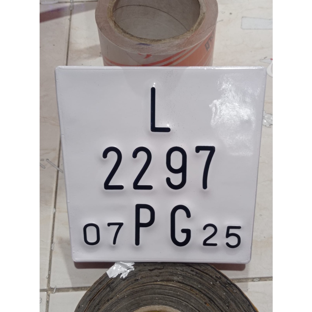 PLAT MOTOR VESPA