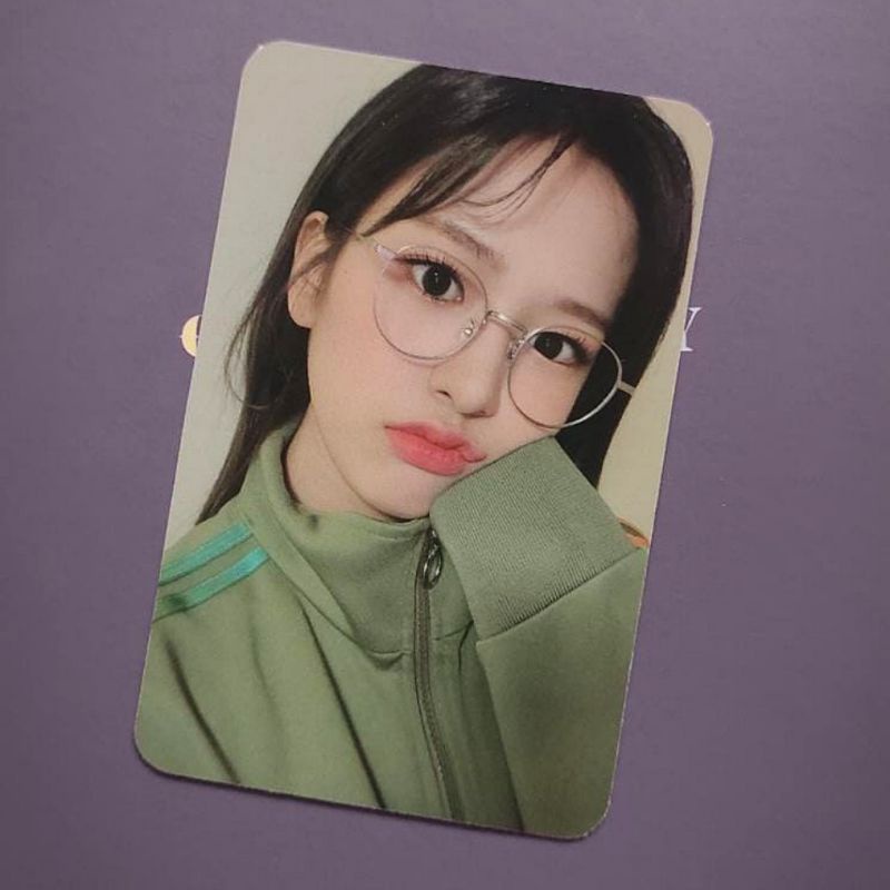 [BOOKED] PC YUJIN SPECS/3D VER