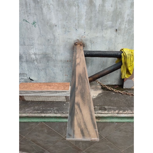 LIST PLINT GRANITE 10X120 ELMWOOD