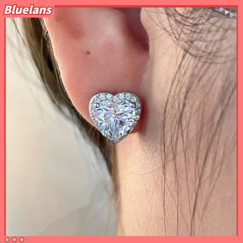 1 Pasang Anting Bentuk Hati Bahan Alloy Untuk Pesta