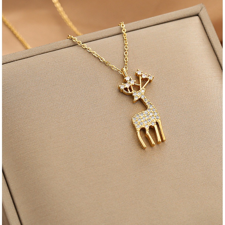 Kalung Liontin Berlian 18K Gold Plated Bahan Titanium Steel Untuk Wanita