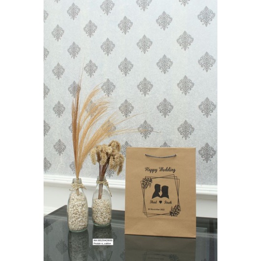 

Sablon Paper Bag ukuran 20×10×25 (P×L×T) Ketebalan 150 gsm