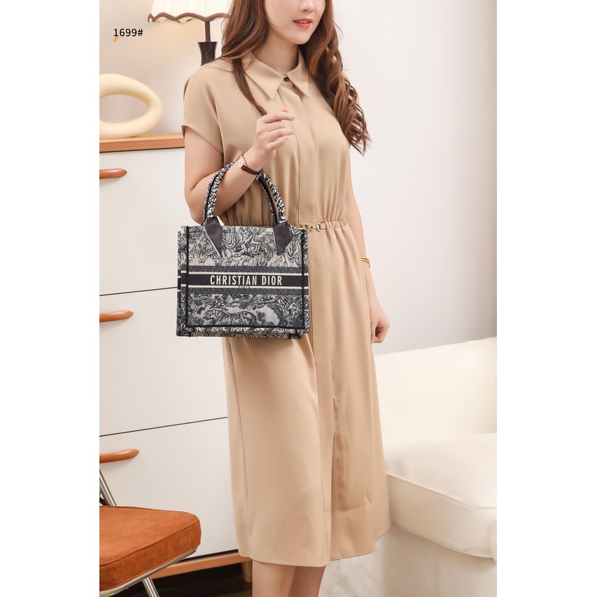 DR  Tote Bag 1699