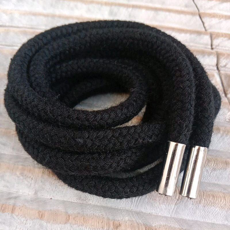 Tali Hoodie Hitam 8mm