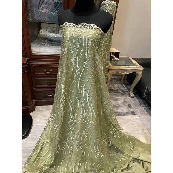 Kain Brukat Tile Premium Bahan Kebaya Bridesmaid Wisuda Lamaran New Gloria Luxury Warna Hijau Sage Green