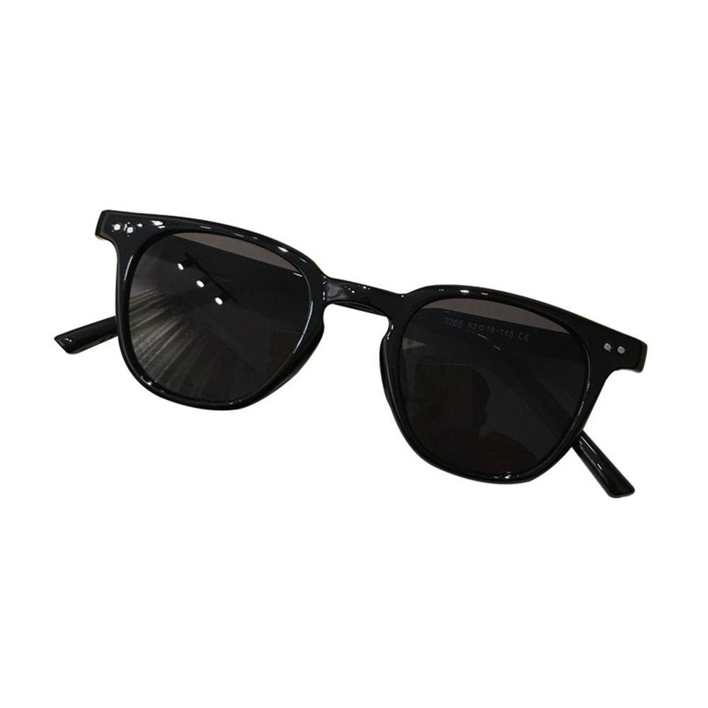 Lily Square Kacamata Hitam Retro Sunglasses Vintage