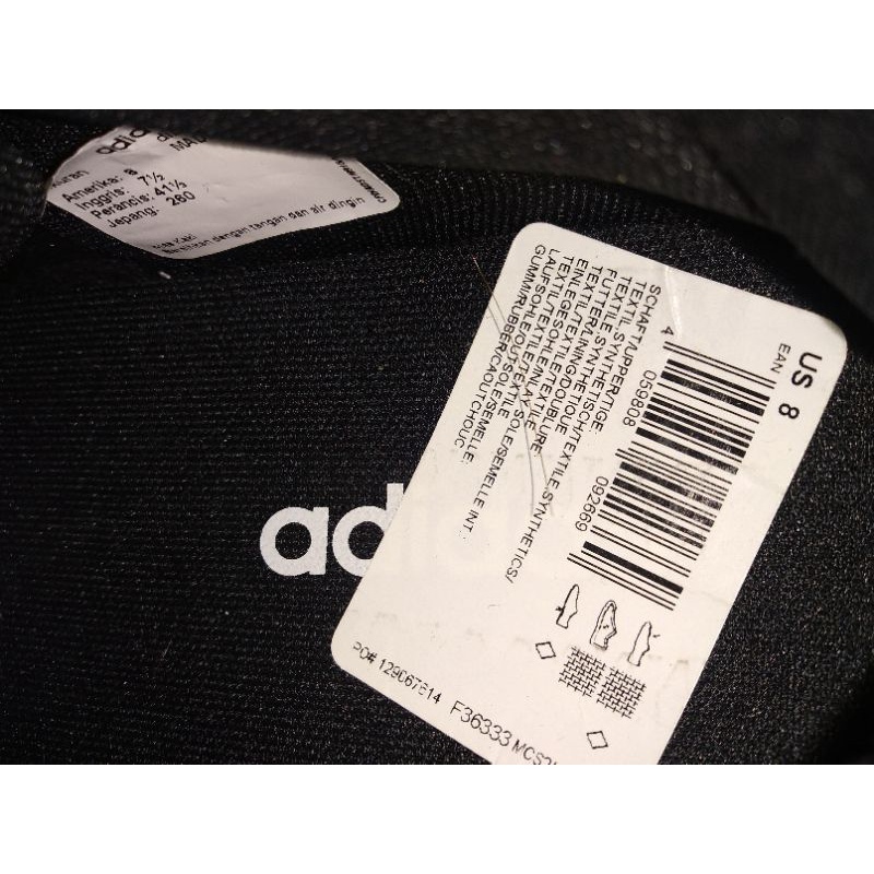 Adidas asweerun blackobral 400rb, 
size40 2/3,41,42,44
Bandrol 800k
 original new BNIB jaminan uang 