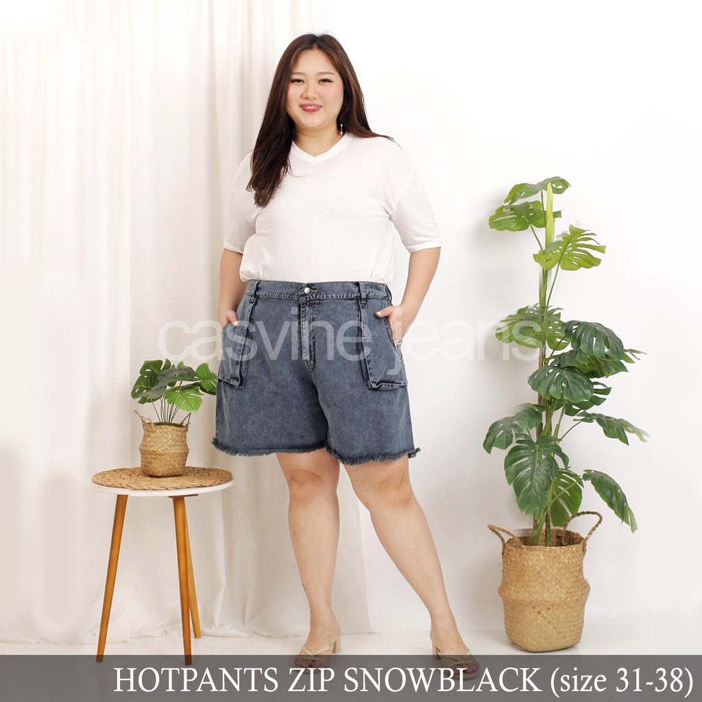 Celana Pendek Wanita Hotpants Rawis Rumbai Non Stretch Destroy Bigsize Jumbo Mom Jeans