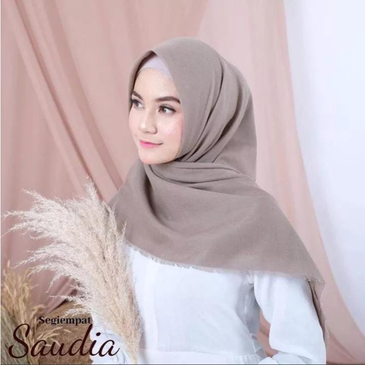 JILBAB SAUDIA RAWIS/ HIJAB SEGI EMPAT SAUDIA RAWIS  UKURAN 110 CM X 110 CM