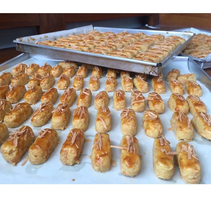 

Pro Hemat--KUE KERING - Nastar / Kastengel / Putri salju keju / Thumbprint