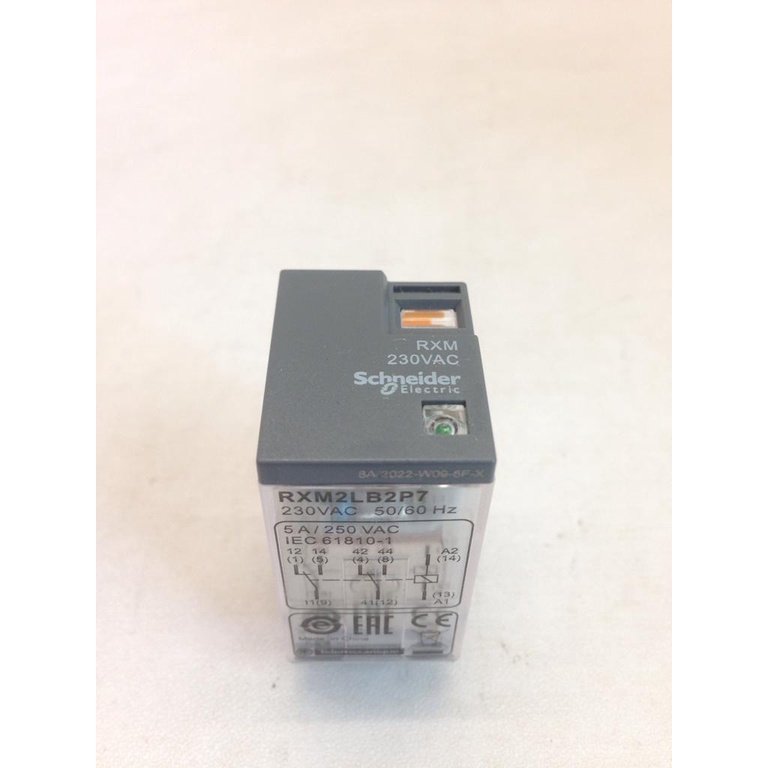 Relay RXM2LB2P7 Schneider 220VAC