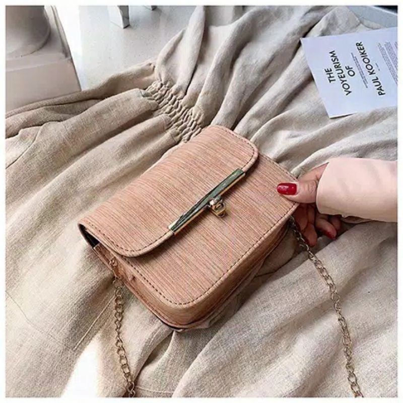 TAS SLEMPANG BEAUTY BAHAN SERAT KAYU/SELEMPANG WANITA SIMPLE