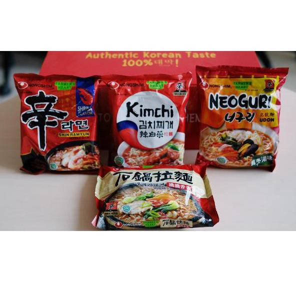 

CSE9q4P--Nongshim Ramyun Shin Ramyun, Kimchi, Clay pot, Shrimp, Neoguri