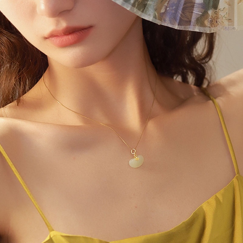 Kalung Liontin Batu Giok Akasia Hetian Alami Lapis Emas 18K Untuk Wanita