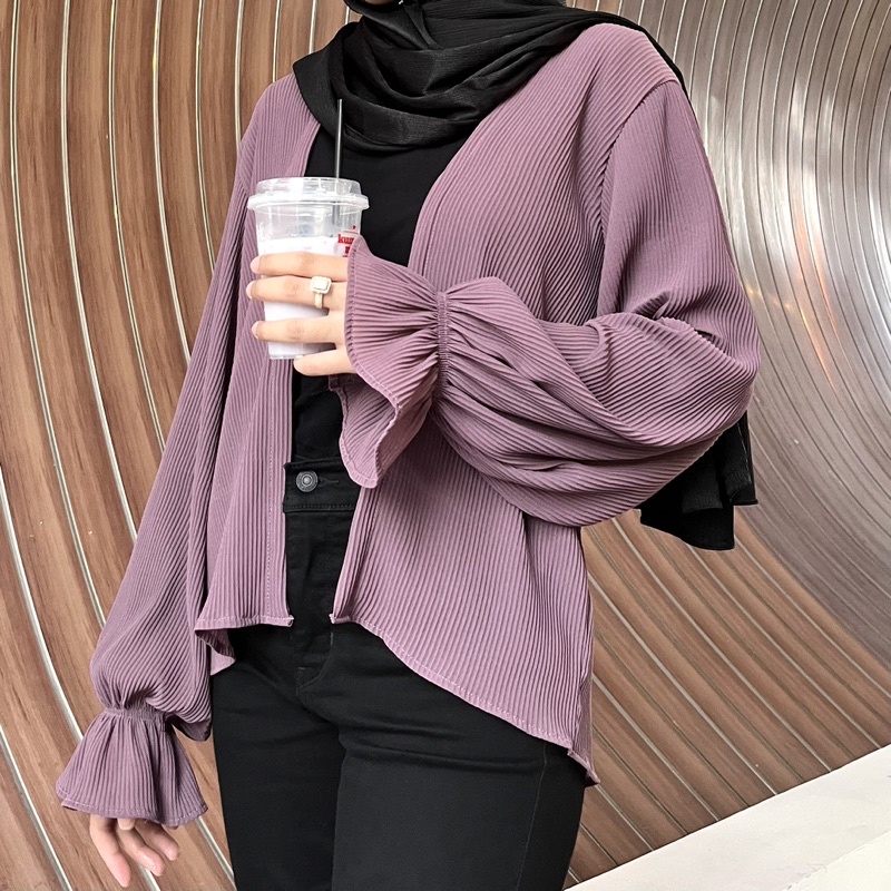 NOORKY “Casia” Pleated Outer Blouse / long cardigan Blus Pleat plit plits plisket