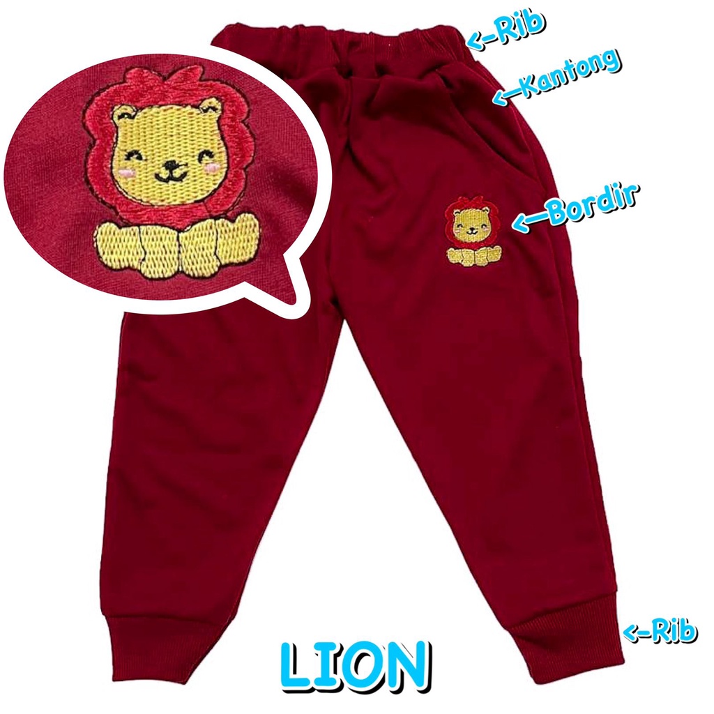 (1 KG BISA MUAT 11 PCS) CELANA PANJANG JOGER RIB SANTAI FASHION ANAK MERAH MAROON LION/SINGA