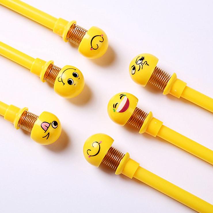 

Murah Berkualitas 1 LUSIN ( 12 BIJI ) PULPEN GEL MOTIF KARAKTER EMOTICON PER LUCU IMUT / BOLPEN GEL KARAKTER QQ75