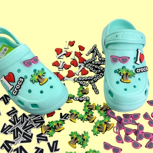 Aksesoris Jibbitz Charm Kartun Gesper Sepatu Sandal Pin Charms Motif Mainan Lucu Baru PVC Lubang Karakter Unik Terbaru Viral