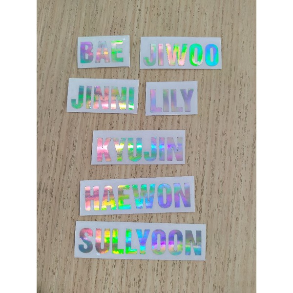 

NMIXX - Sticker Hologram Nama Member