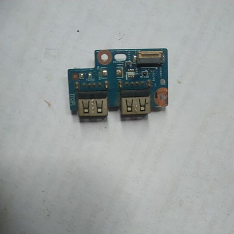 USB Acer aspire E1-410 ory