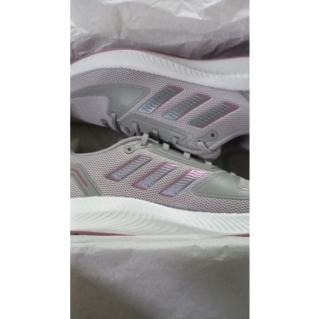 sepatu adidas running wanita