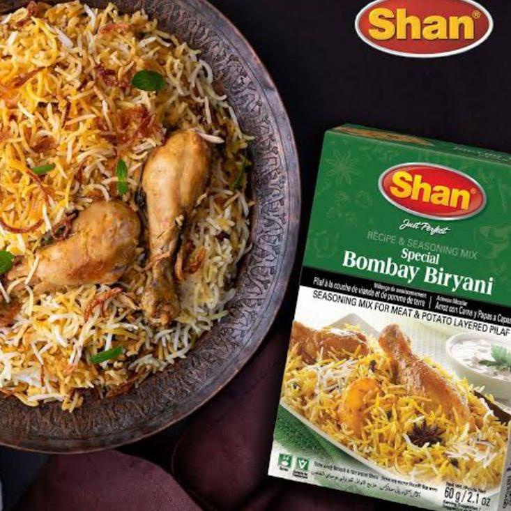 

kodeXx4X8--Shan Bumbu chicken Briyani masala.shan Bombay Biryani Original mix
