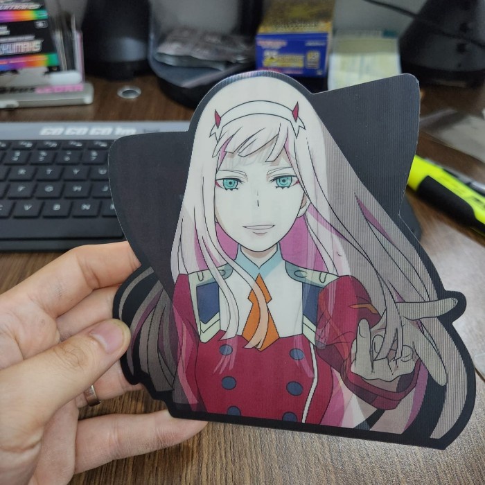 

STIKER 3D MOTION LENTICULAR ANIME - D0128 - Zero Two