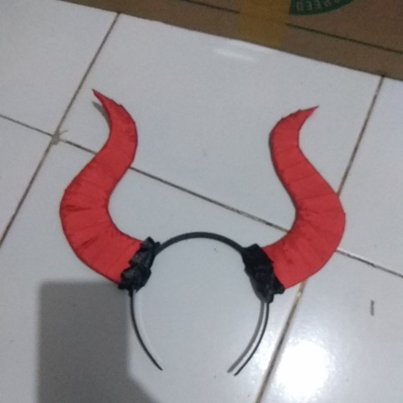 halloween bando tanduk hitam ala maleficent