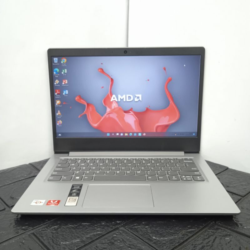 Laptop Lenovo Ideapad S145 AMD Athlon 300U 8GB SSD 512GB LIKENEW