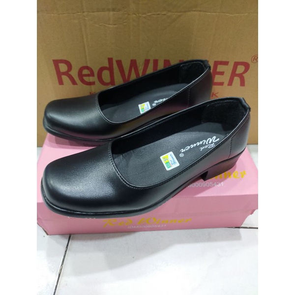 Sepatu pantofel wanita hak 3 cm,Sepatu pantofel kerja Winner hitam