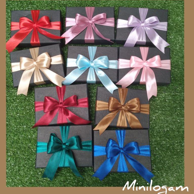 

➤9t Paling Popular➤ Paket kotak kado kecil/mini , /box logam mulia/lm, hadiah,hampers,souvenir (10x7x3) 38 ✢