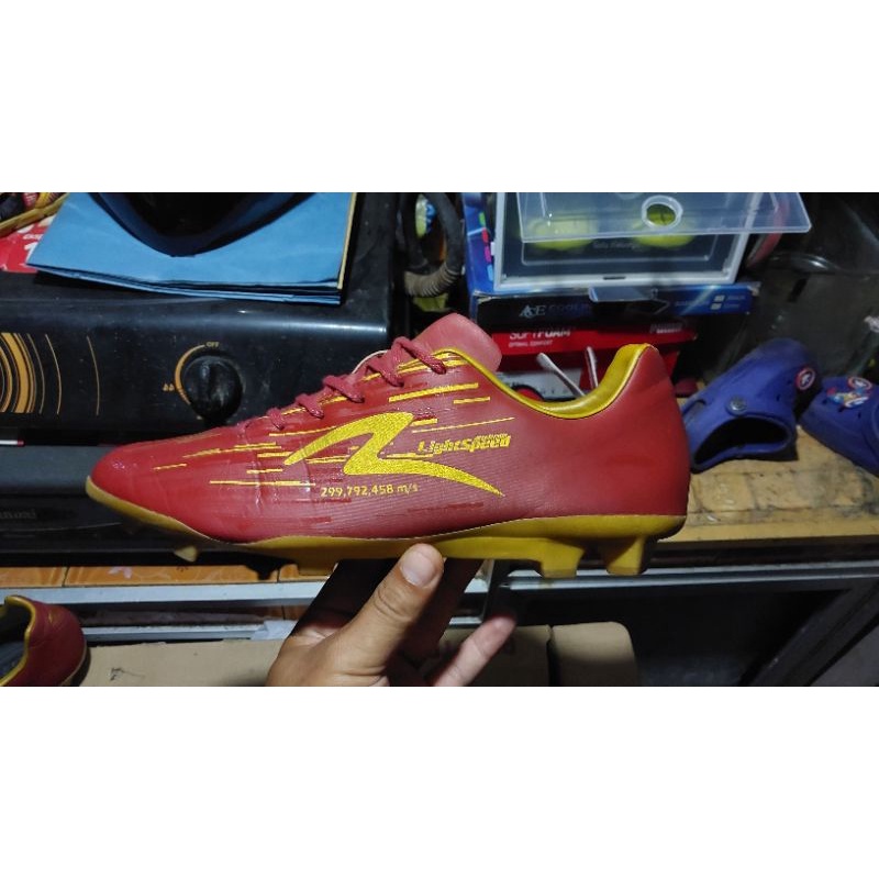 Specs Lightspeed Reborn FG Maroon