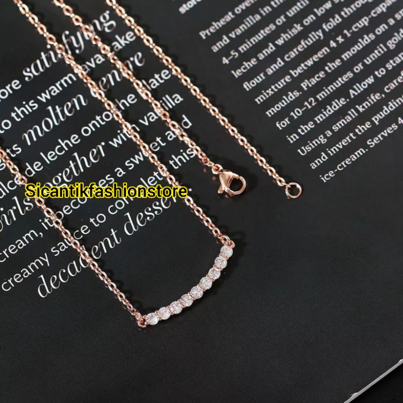 KALUNG TITANIUM WANITA LIONTIN Full PERMATA TRENDING LAPIR EMAS 18K PERHIASAN WANITA TERBARU TERLARIS ANTI KARAT SELAMANYA