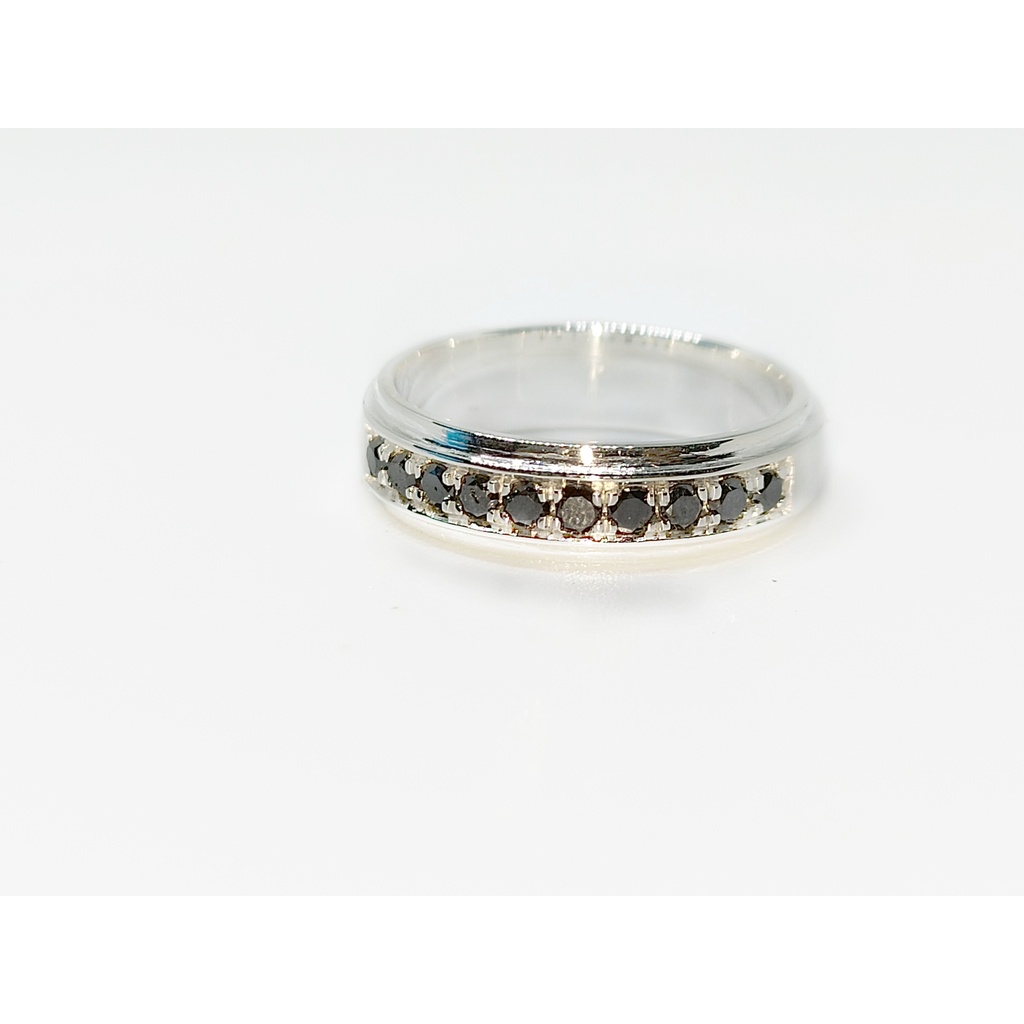 cincin berlian hitam