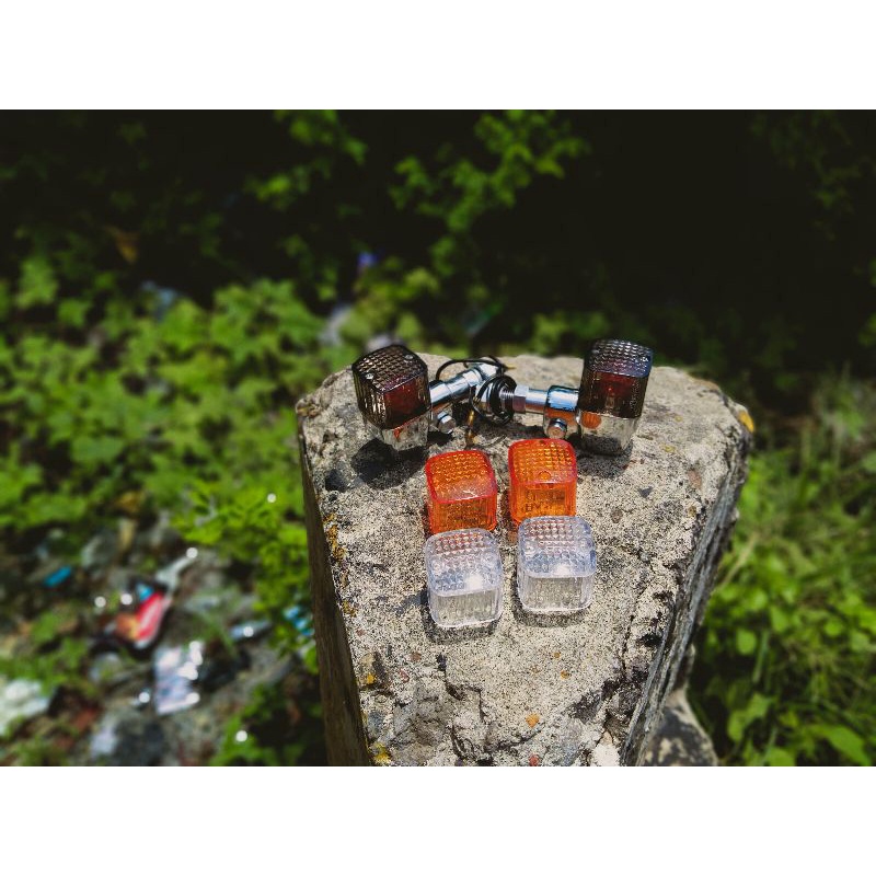 SEIN PALU KOTAK 3 MIKA MERK DAY LAMPU RITING MOTOR